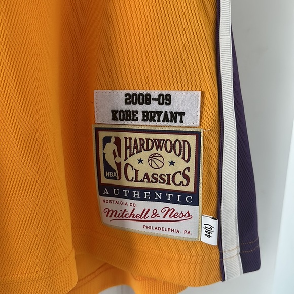 Kobe Bryant Jersey - Picture 2 of 6